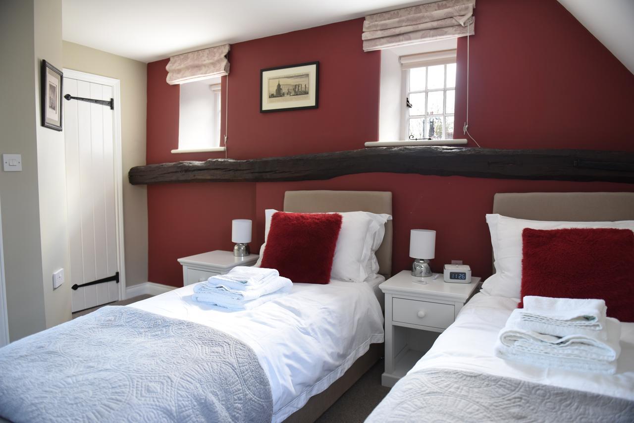 The Three Horseshoes Warham 외부 사진
