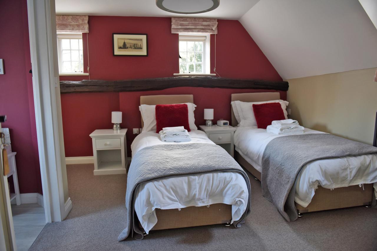 The Three Horseshoes Warham 외부 사진