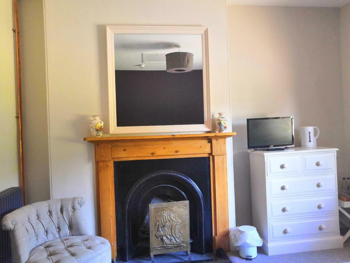 The Three Horseshoes Warham 외부 사진